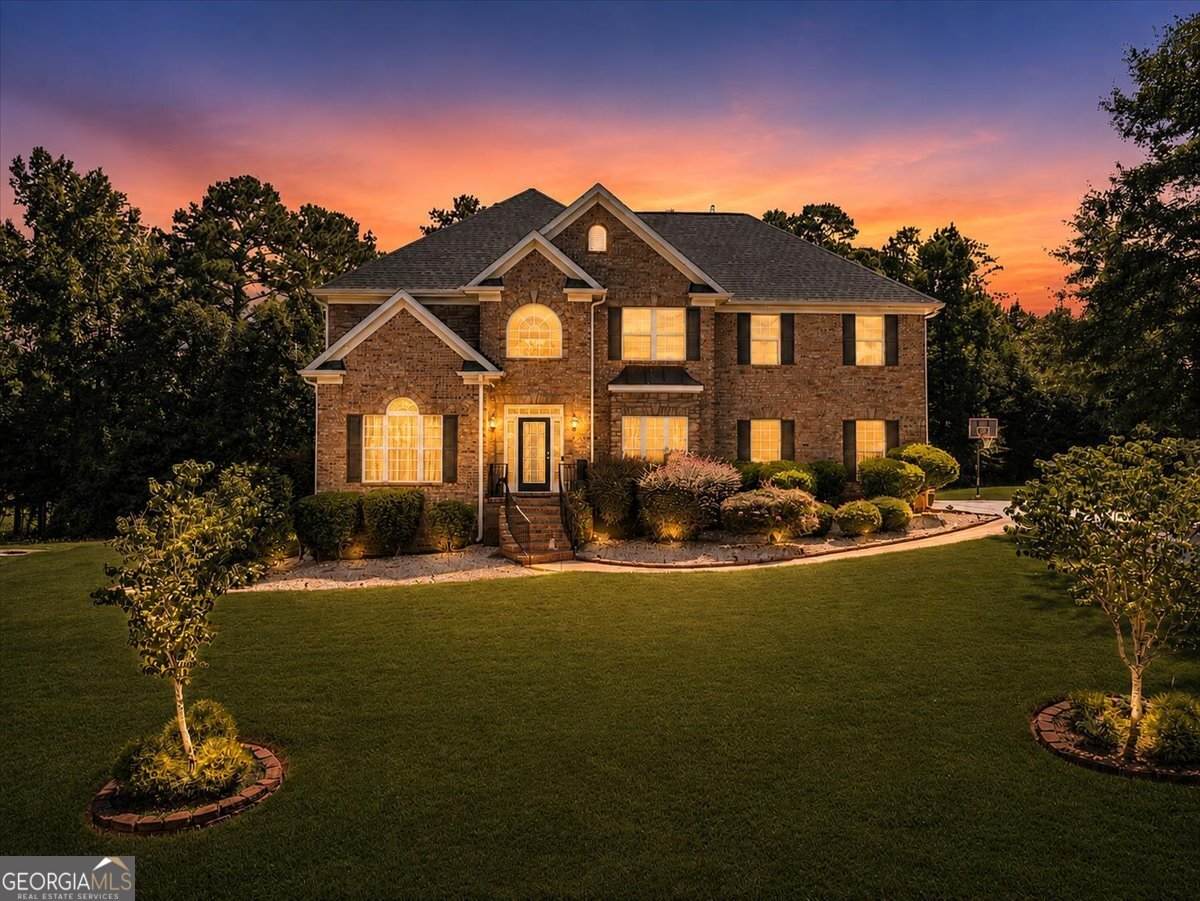 2123 Crest Wood Drive - Photo 1