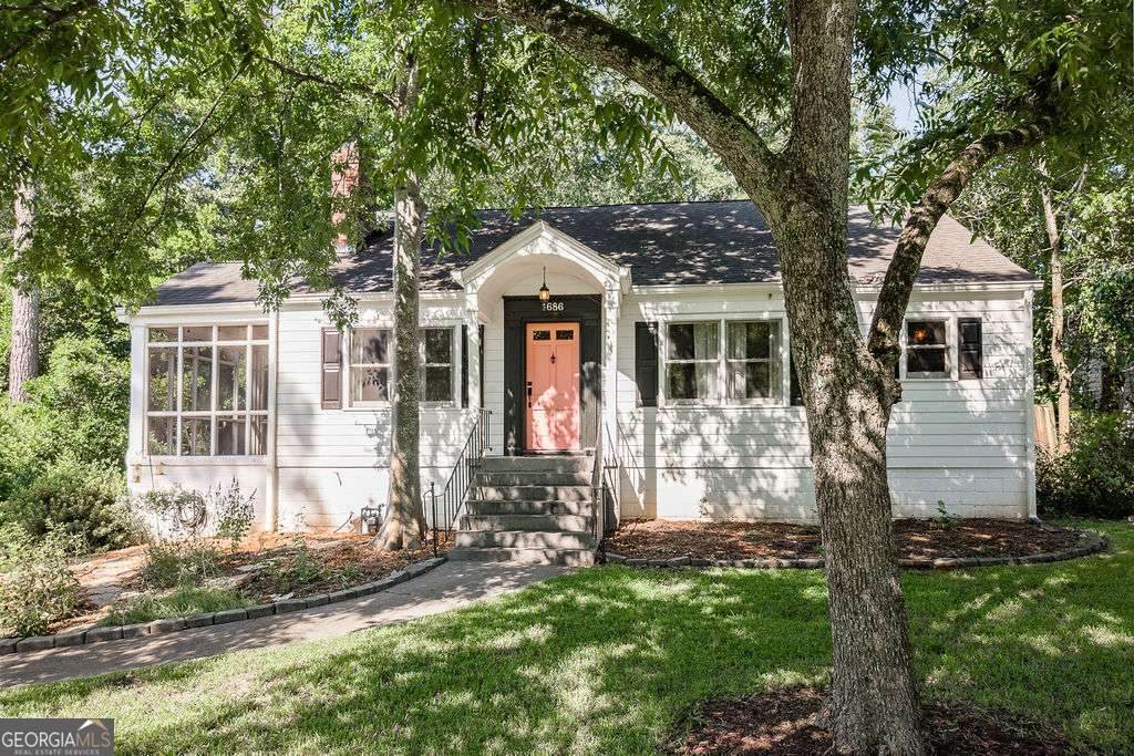 1686 Milledge Avenue - Photo 1