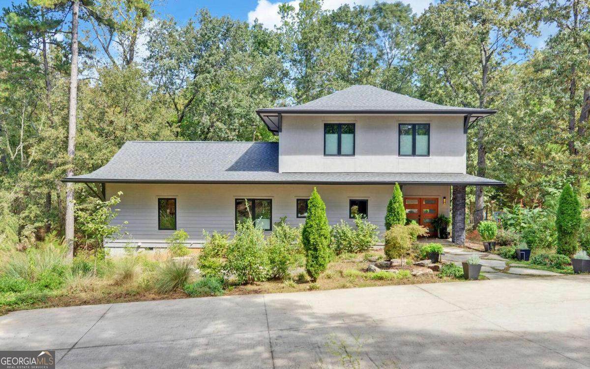 675 Freedom Heights - Photo 1