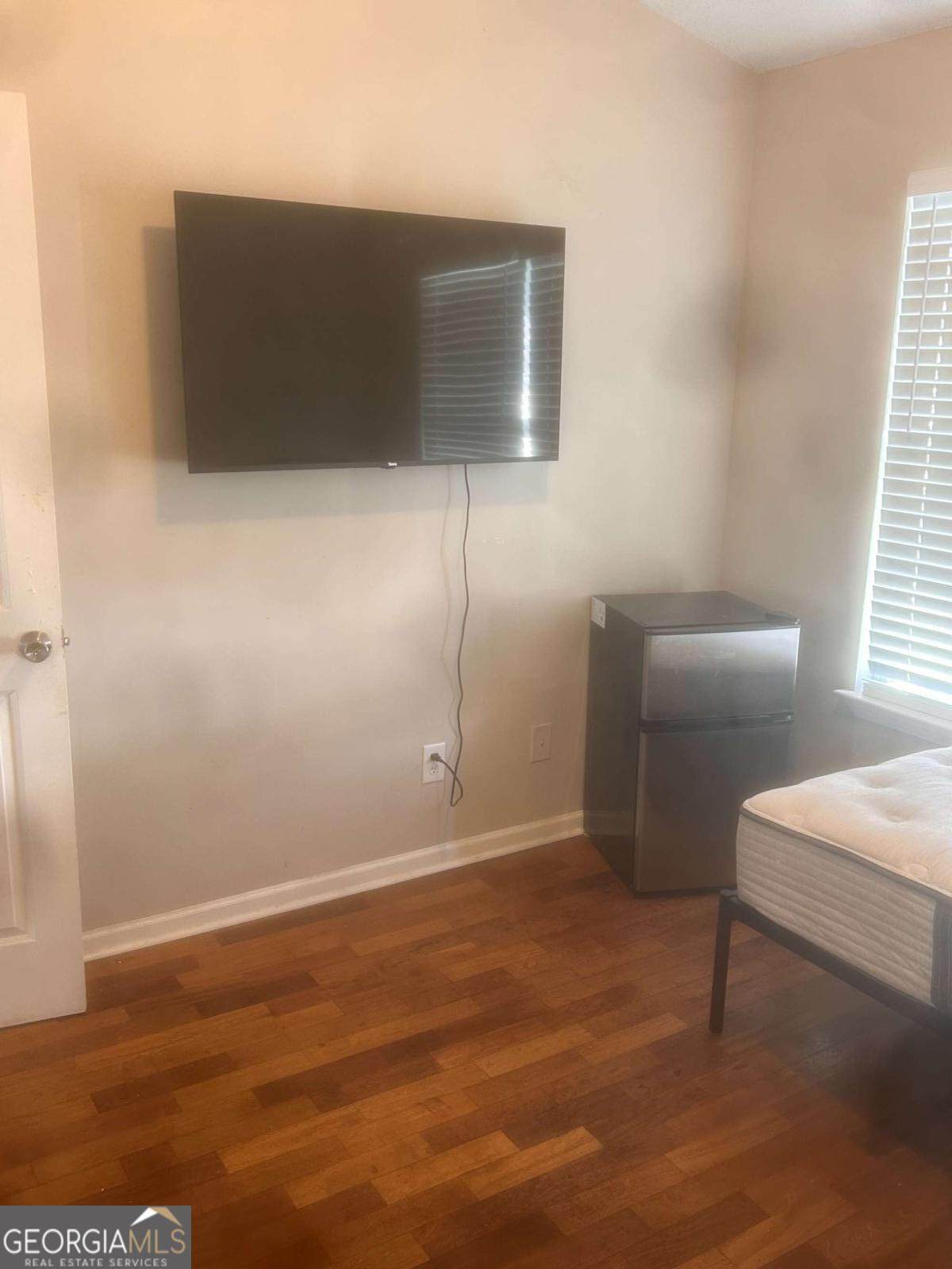 449 Kara Lane - Photo 1