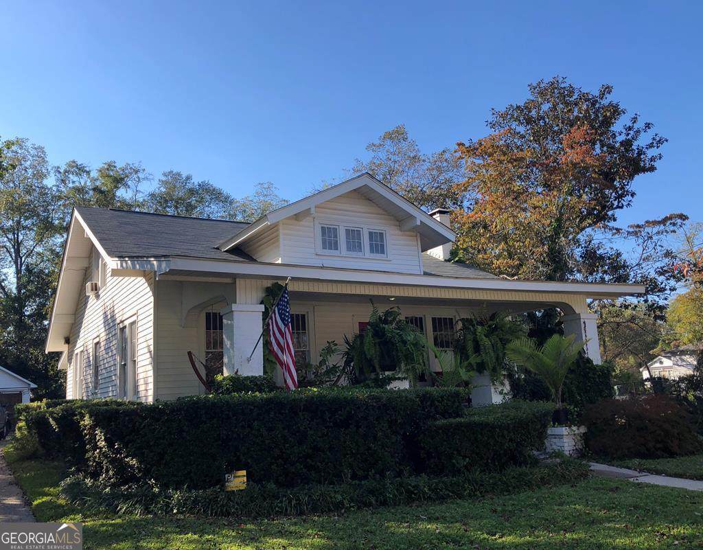 218 West Drive - Photo 1