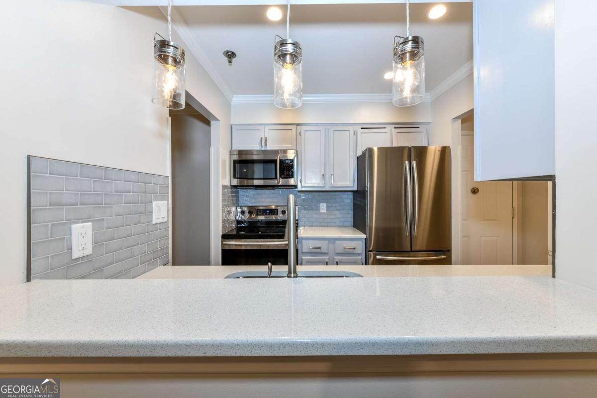300 Johnson Ferry Road - Photo 1