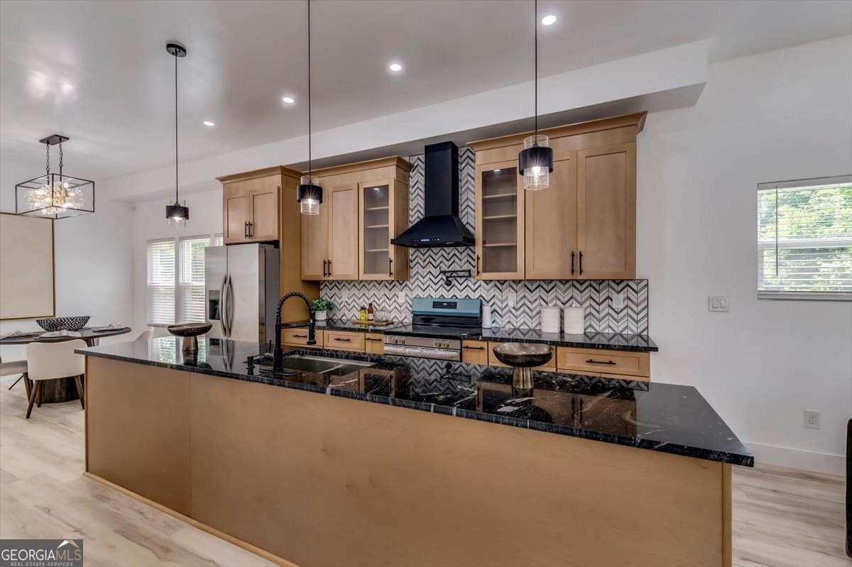 693 Ira Street - Photo 1