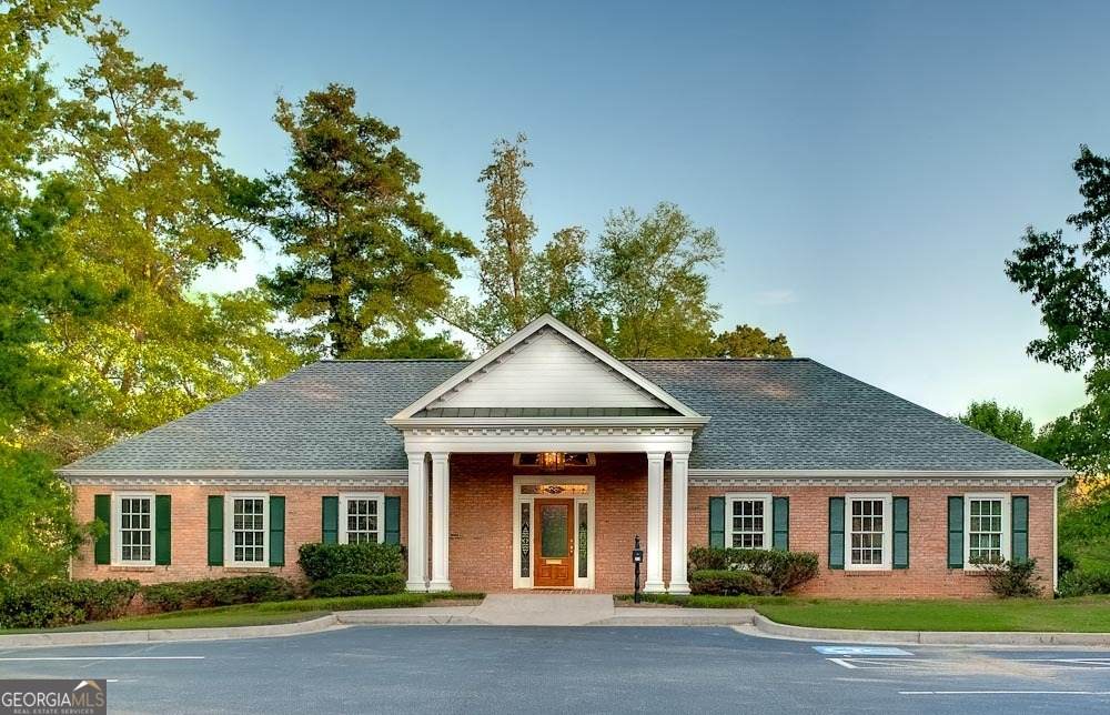 375 Country Club Drive - Photo 1