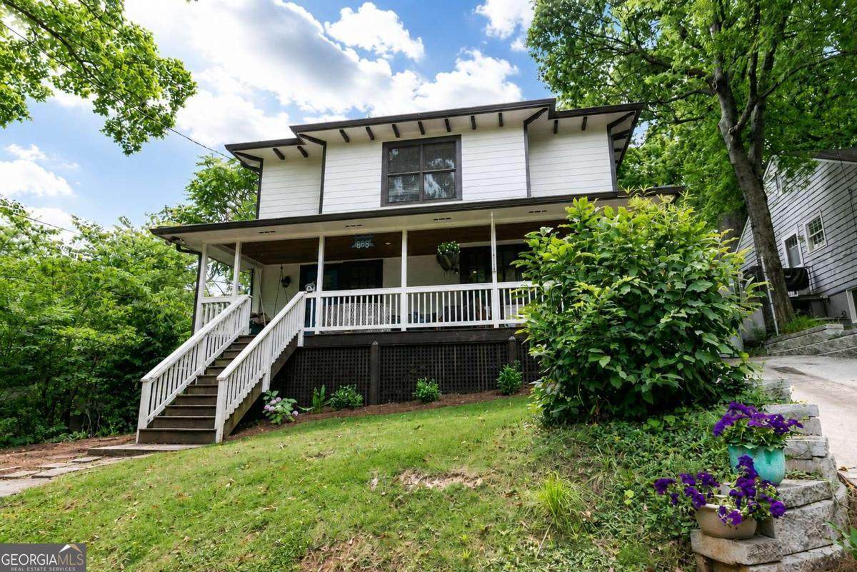 585 Warwick Street - Photo 1