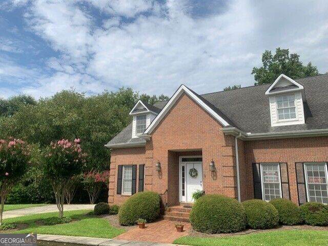 112 Covington Place - Photo 1