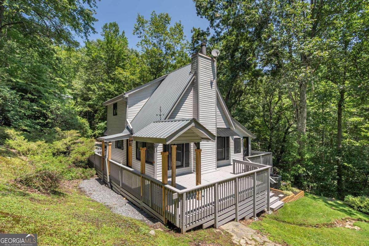 225 Cherokee Circle - Photo 1