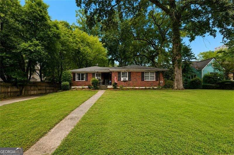 2956 Grandview Avenue - Photo 1