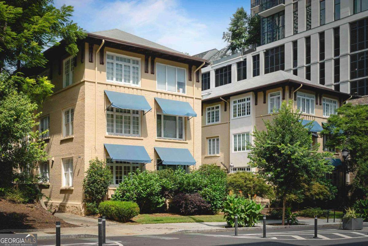 754 Juniper Street - Photo 1