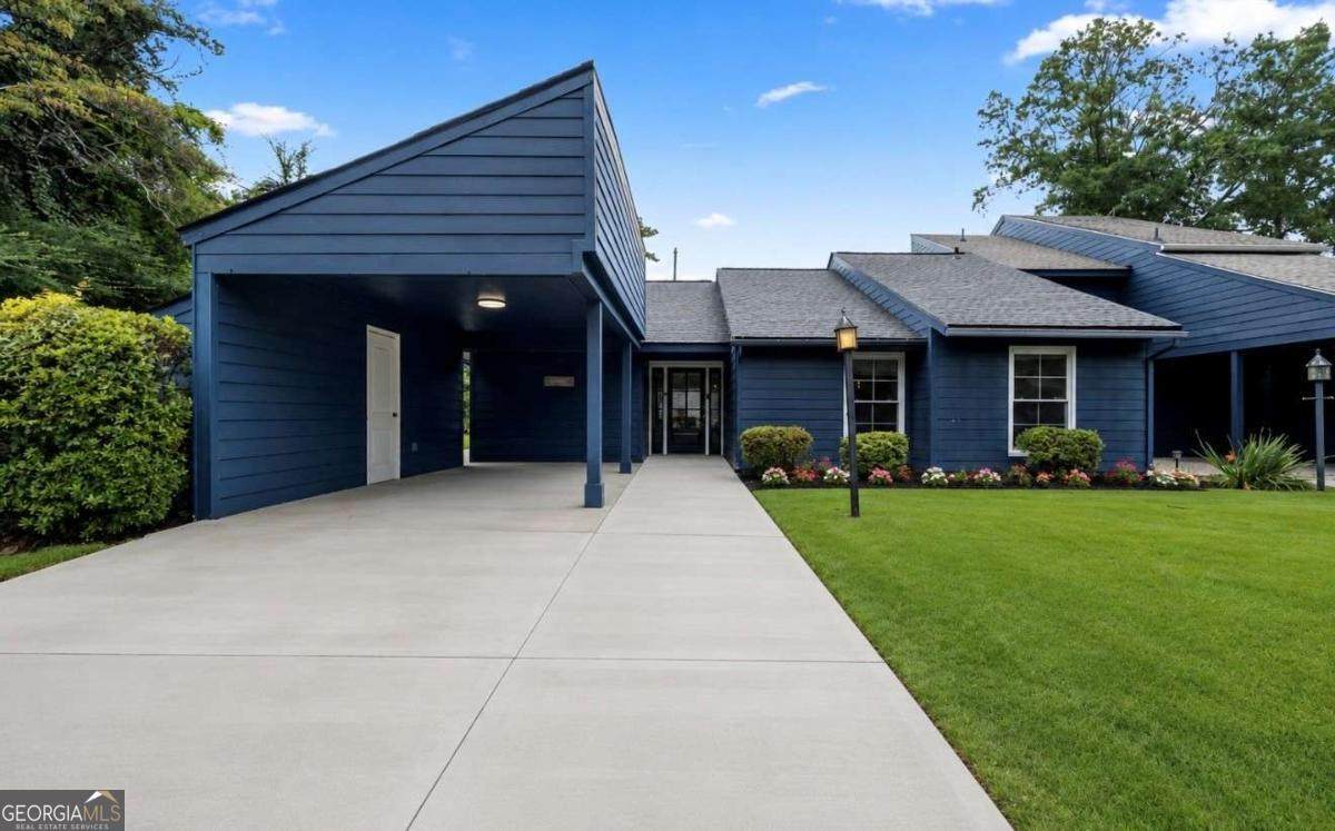 140 Woodhaven Way - Photo 1