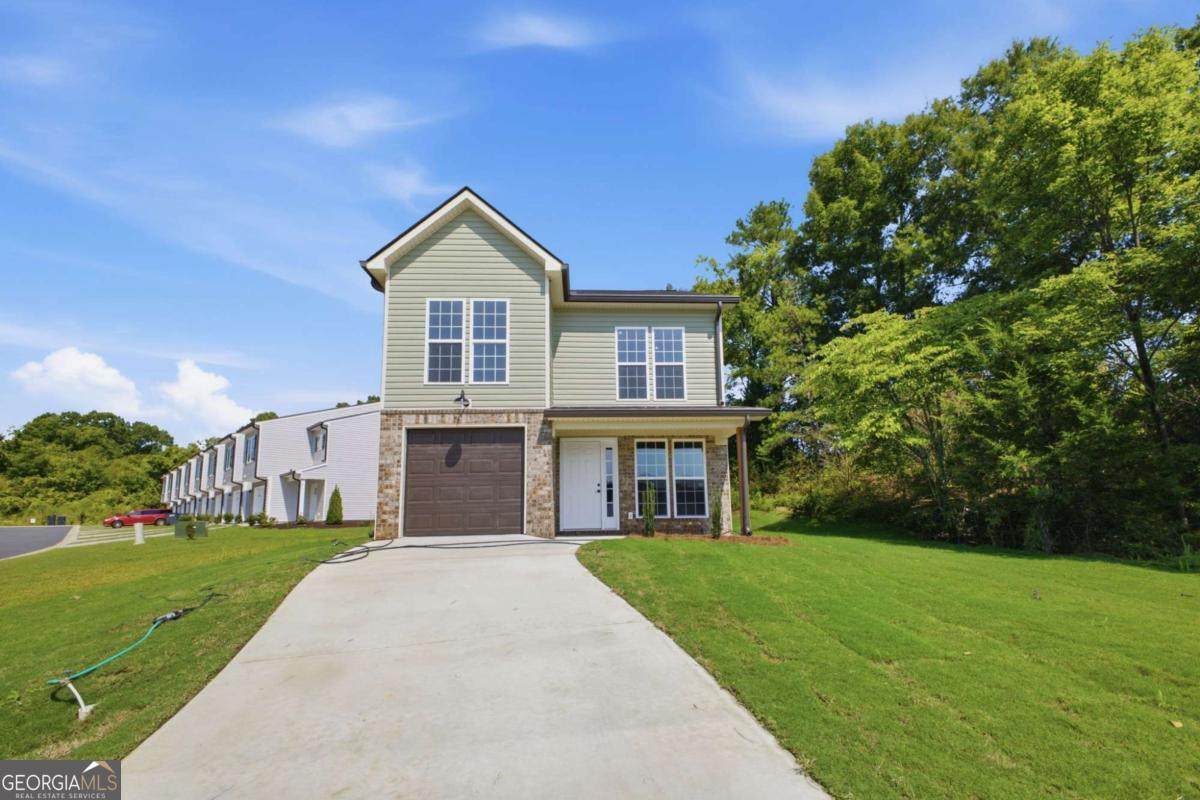 305 Legacy Lane - Photo 1