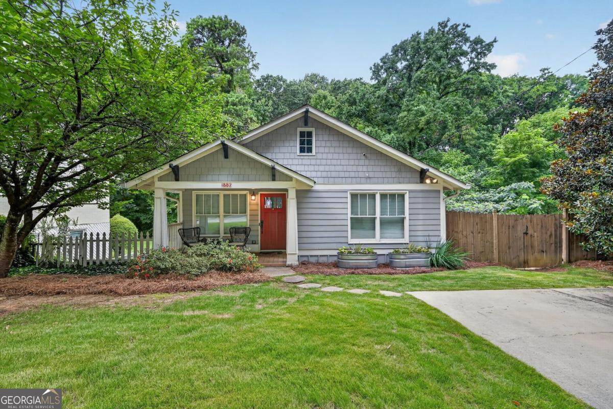 1882 Cambria Avenue - Photo 1