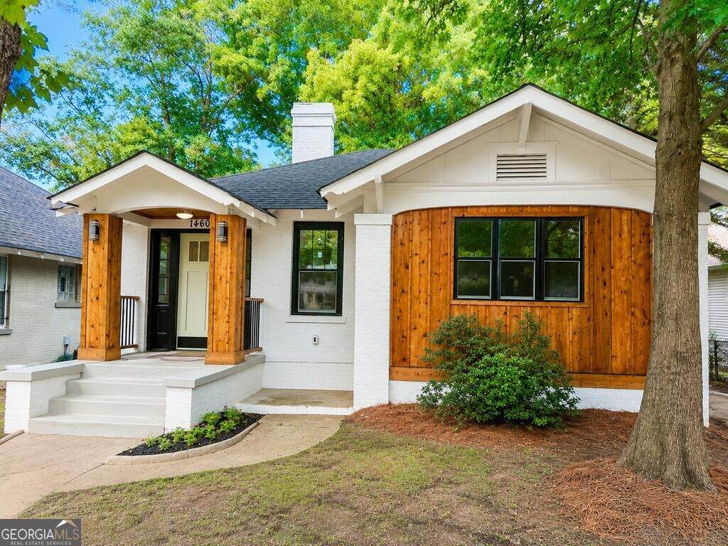 1460 Hartford Avenue - Photo 1