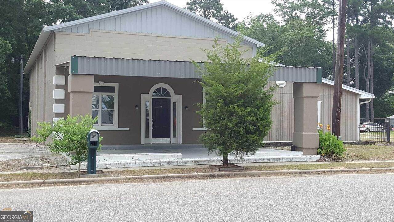 7580 Leefield Stilson Road - Photo 1