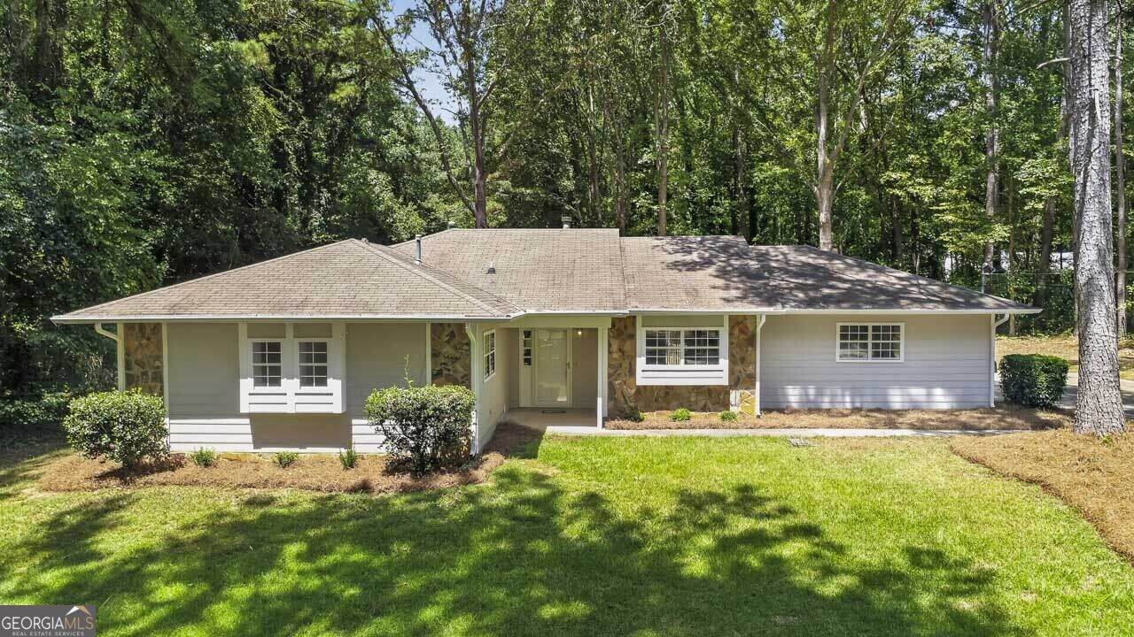 265 Churchill Way - Photo 1