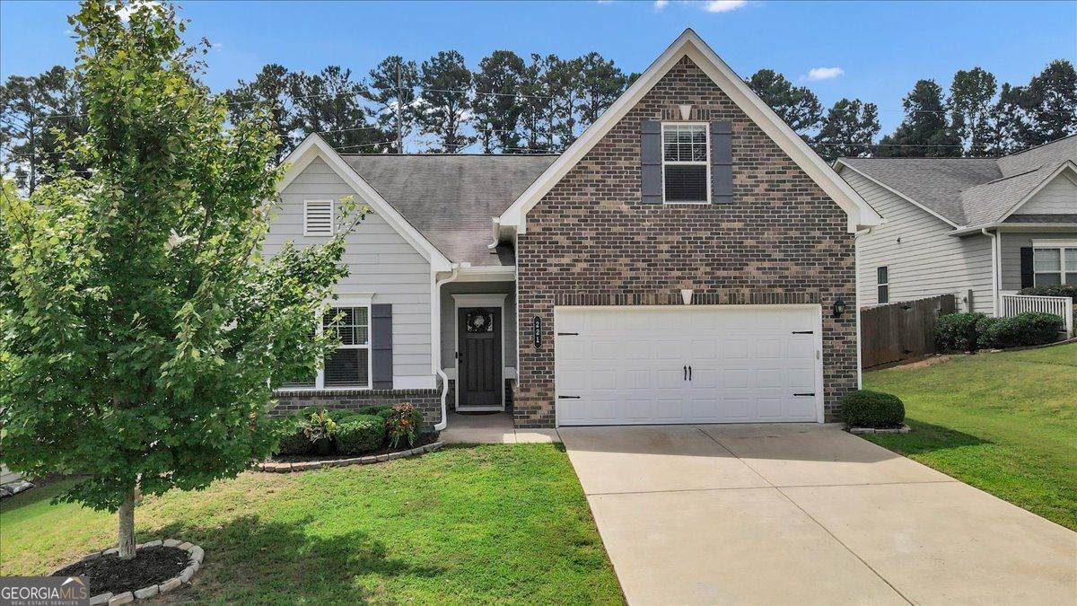 221 Woodford Drive - Photo 1
