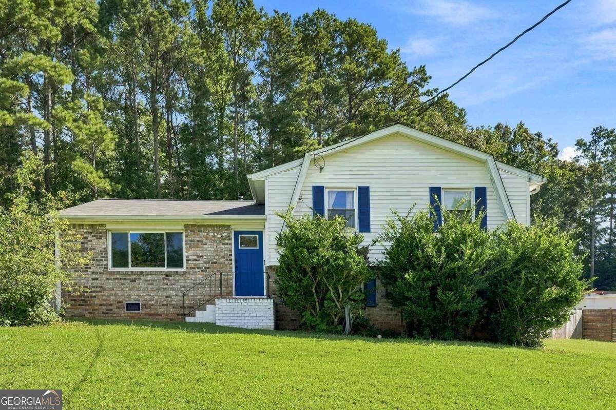 624 Village Lane Drive - Photo 1