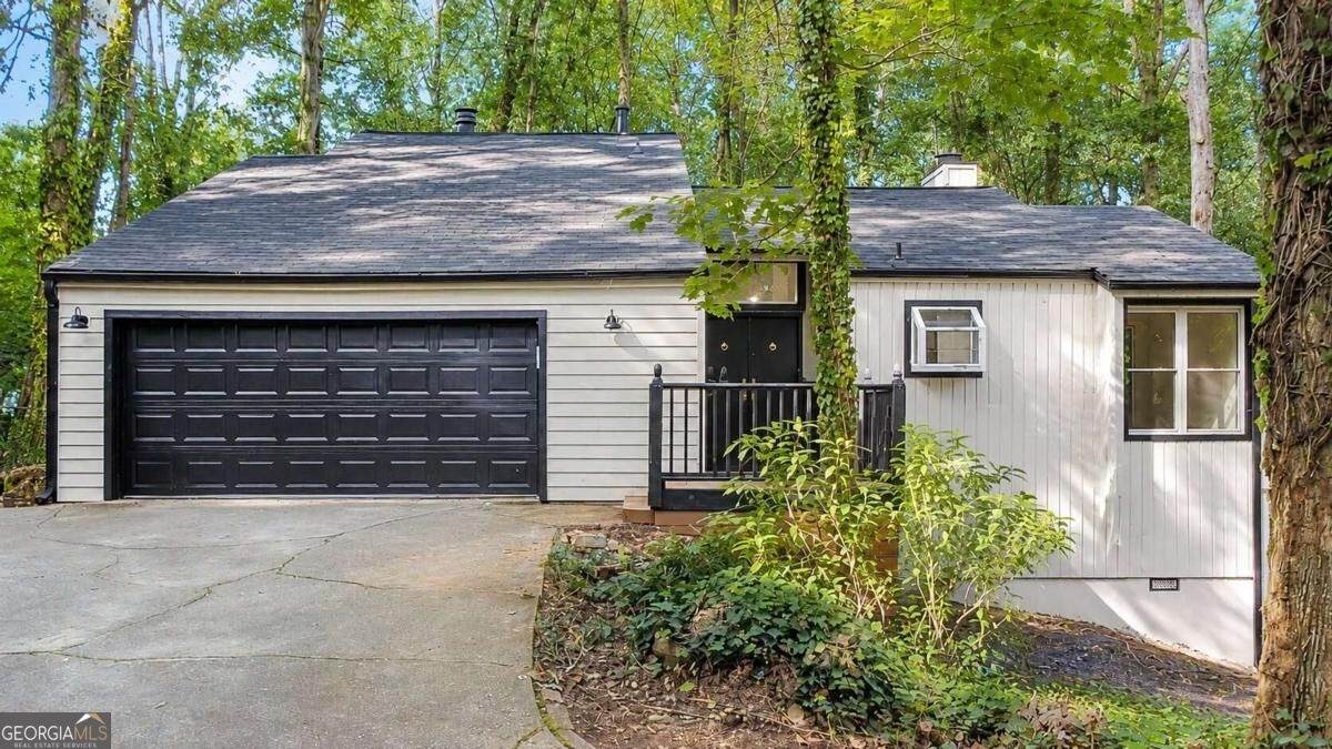 210 Brandenburgh Circle - Photo 1