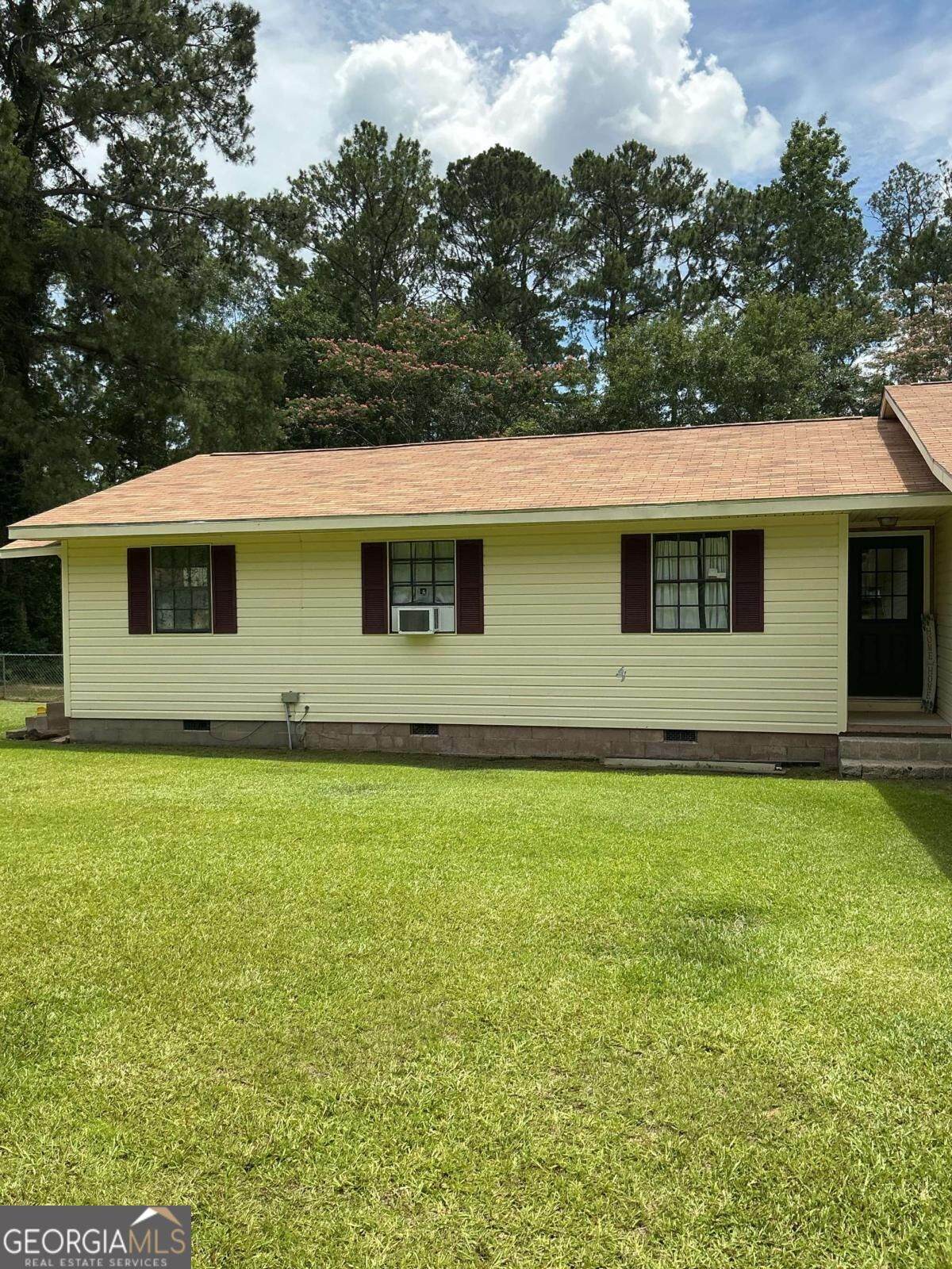 142 Scott Road - Photo 1