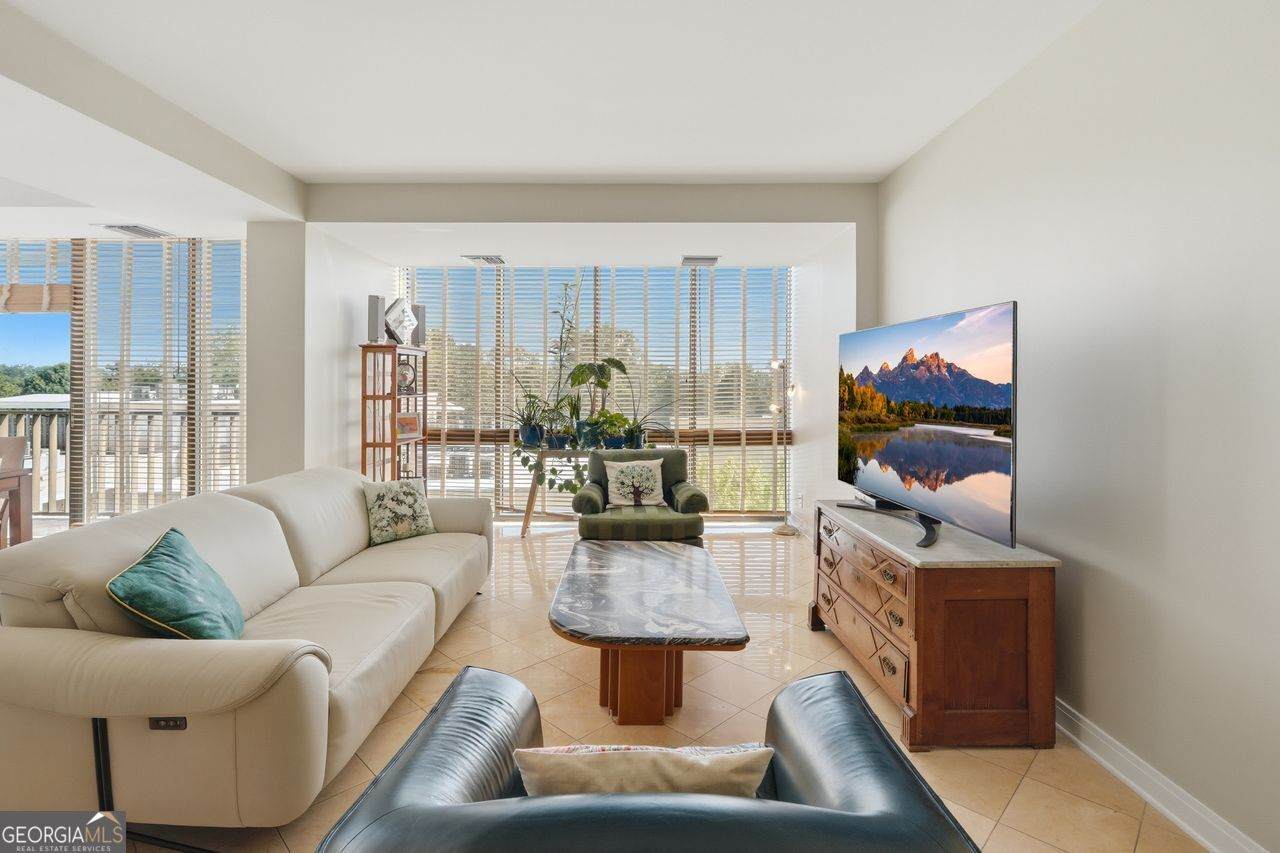 145 15th Street - Photo 1