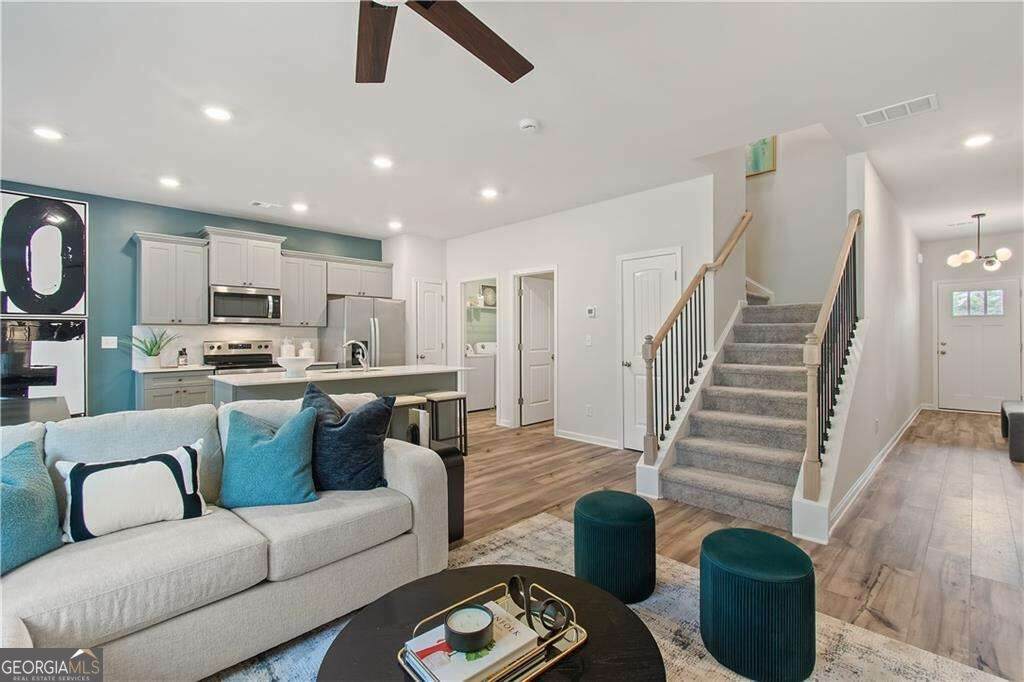 655 Treasure Drive - Photo 1