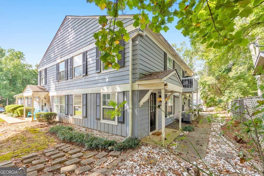 1313 Surrey Lane - Photo 1
