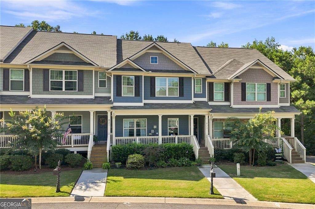 823 Ash Street - Photo 1