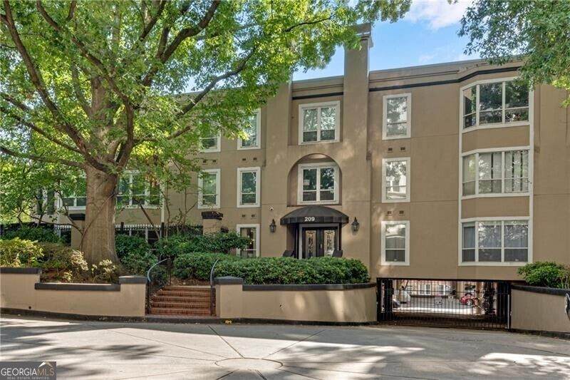 209 14th Street - Photo 1