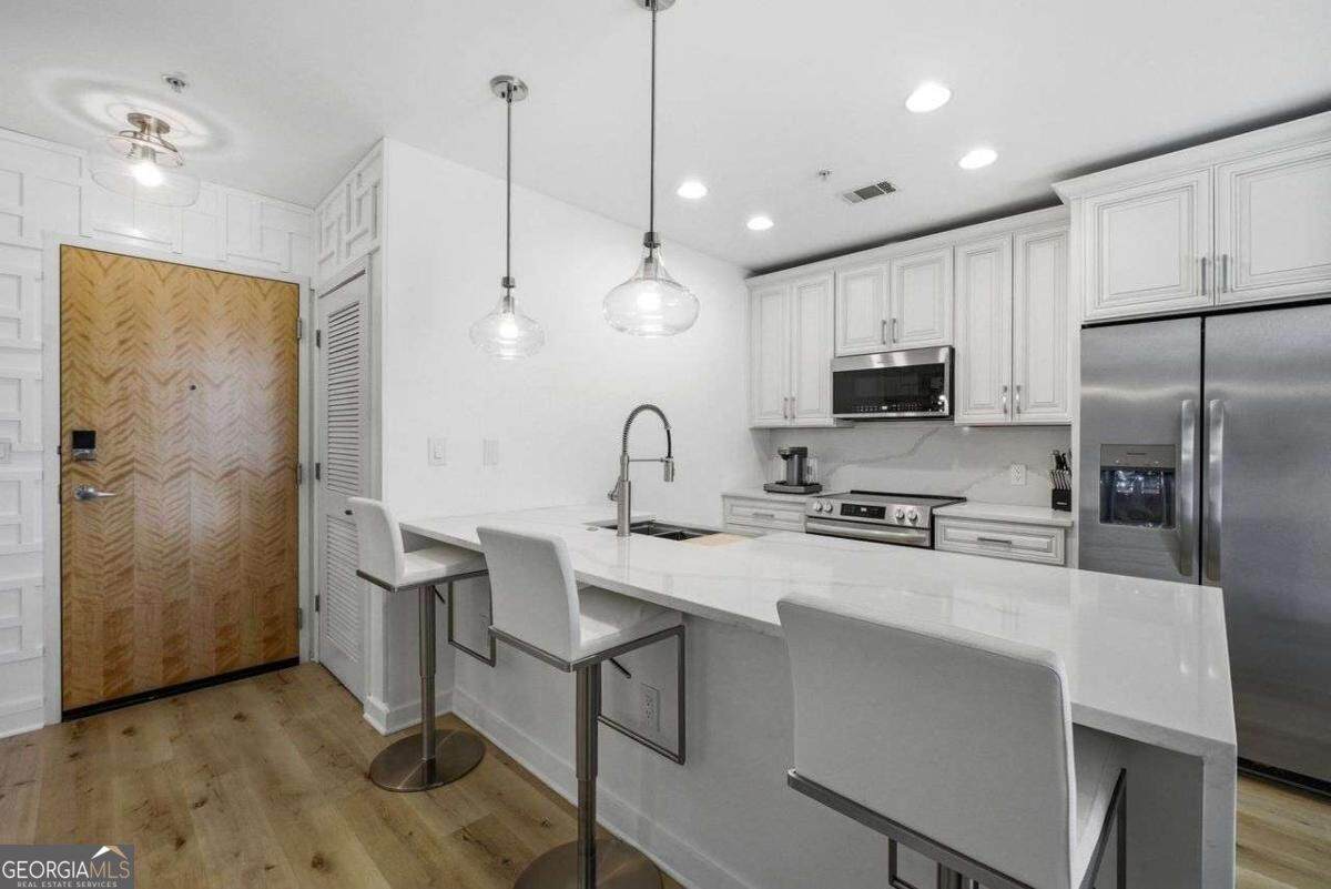 400 Peachtree Street - Photo 1