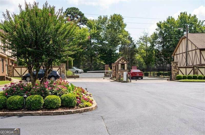 3292 Abbeywood Drive - Photo 1