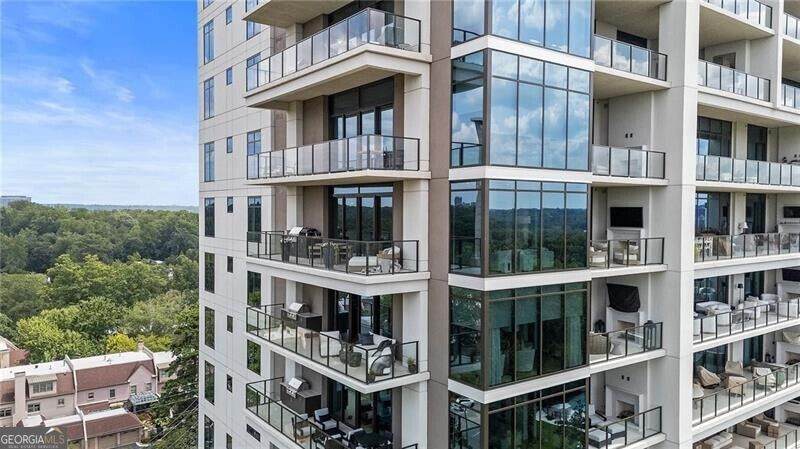2520 Peachtree Road - Photo 1