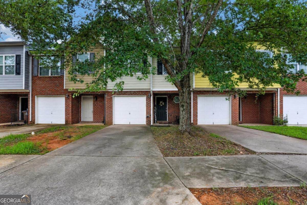1720 Formosa Lane - Photo 1