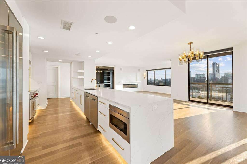 3481 Lakeside Drive - Photo 1
