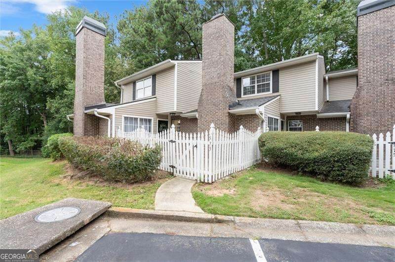 573 Picketts Bend Court - Photo 1