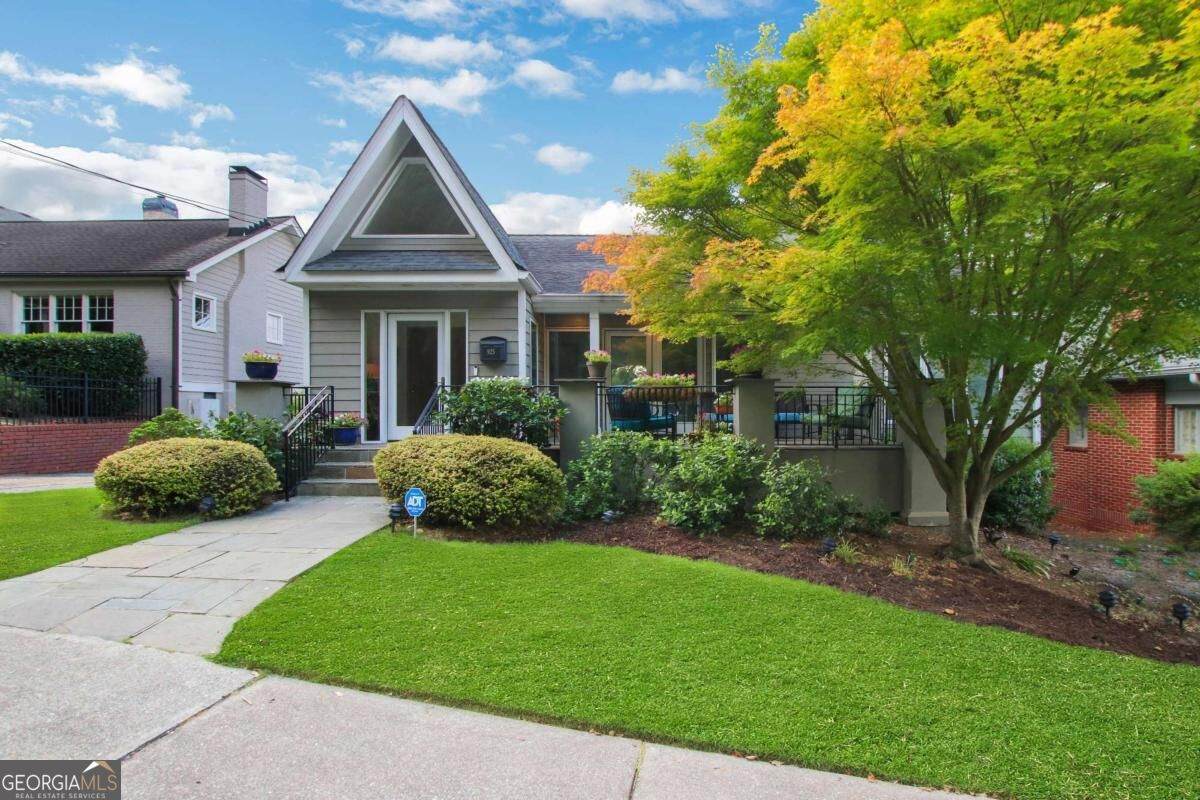 925 Highland Terrace - Photo 1