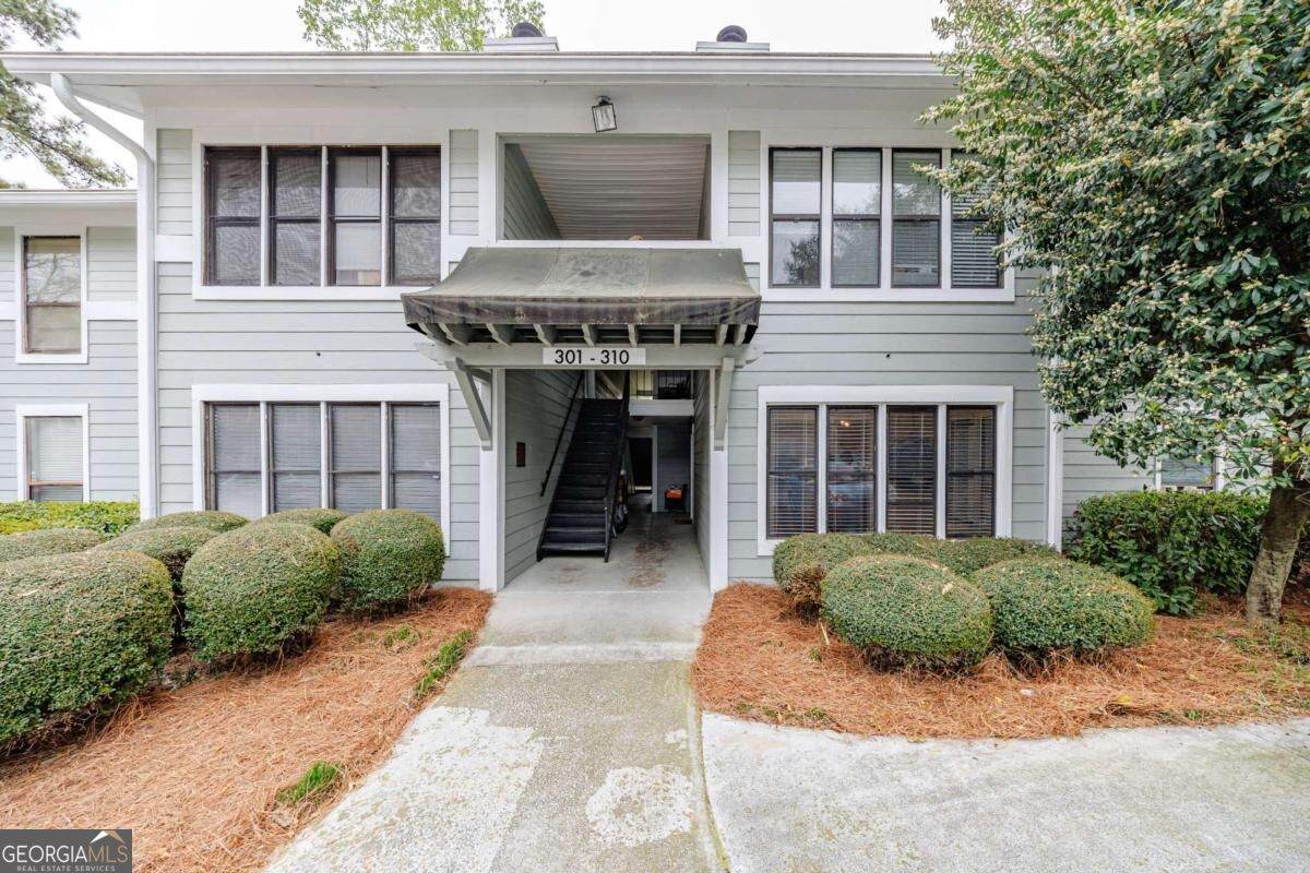 303 Summit North Drive - Photo 1