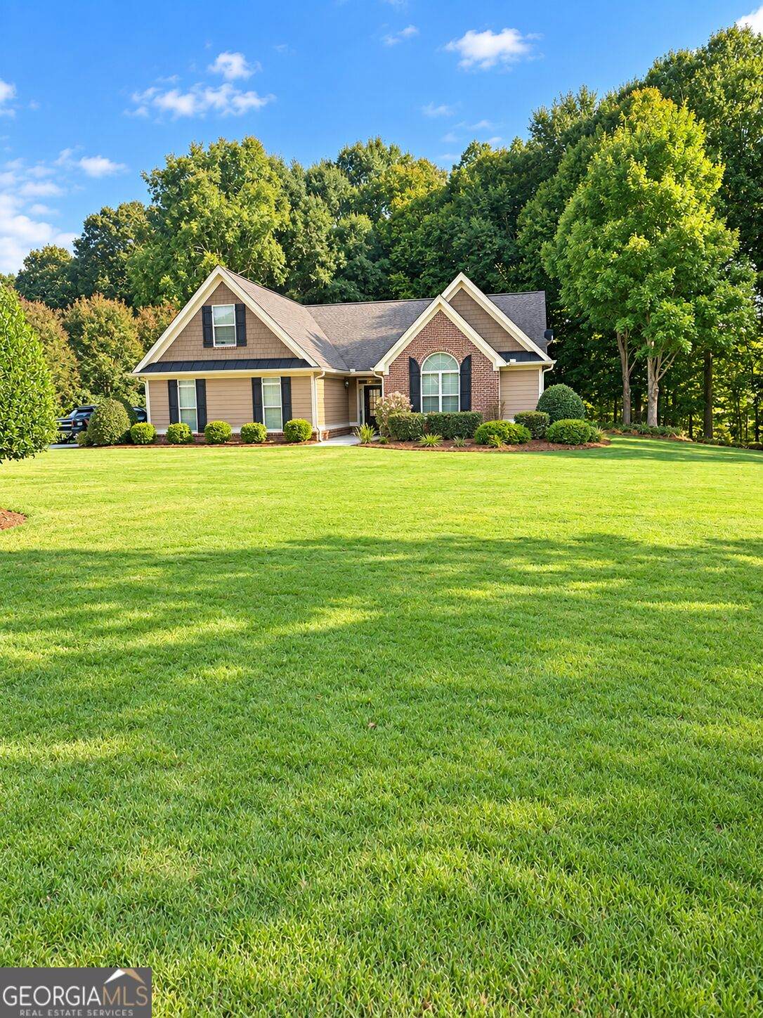 301 Molly Way - Photo 1