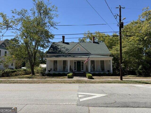 209 Lee Street - Photo 1