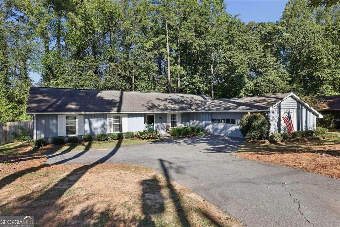 2862 Dunnington Circle - Photo 1