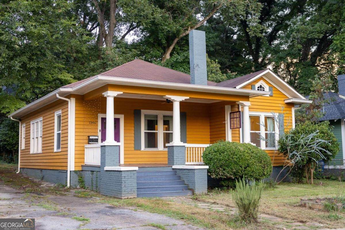 1396 Graham Street - Photo 1