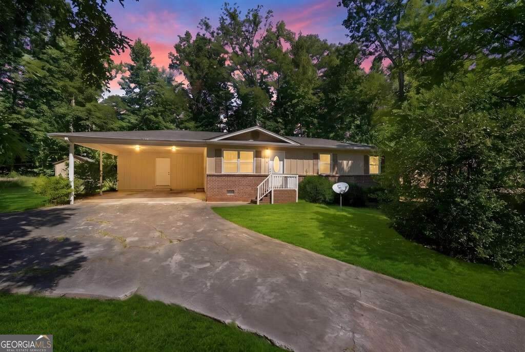 490 Valley Creek Road - Photo 1