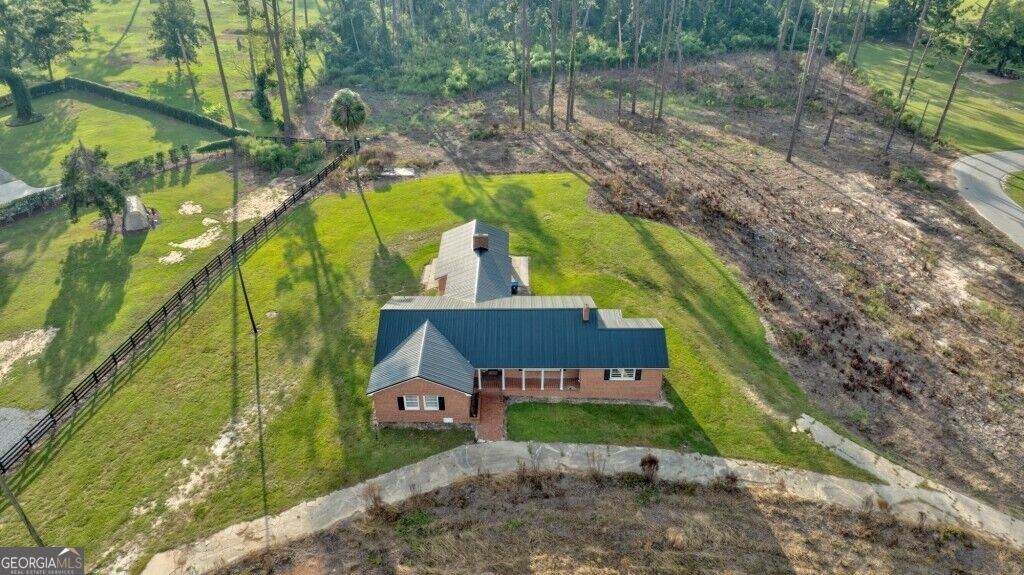 407 Westgreen Road - Photo 1