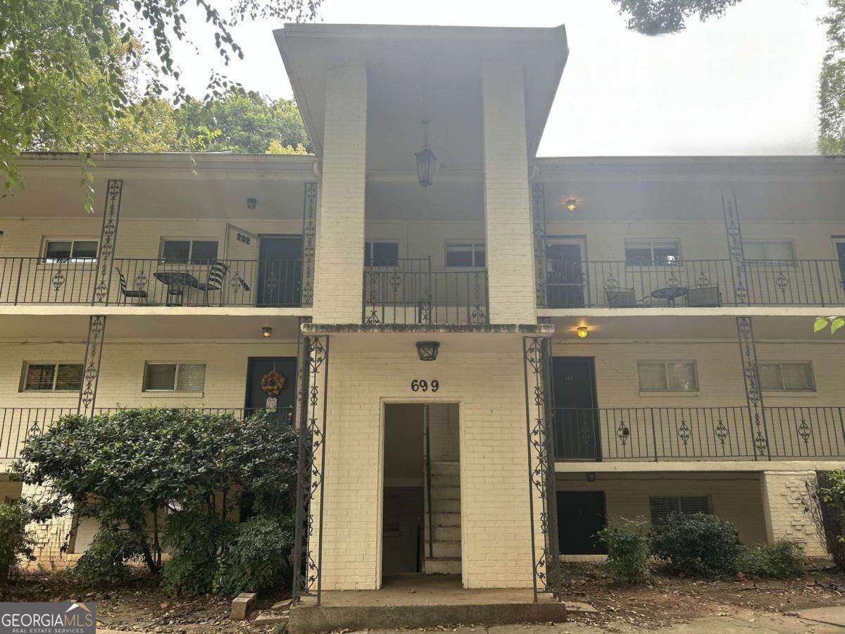 699 Argonne Avenue - Photo 1