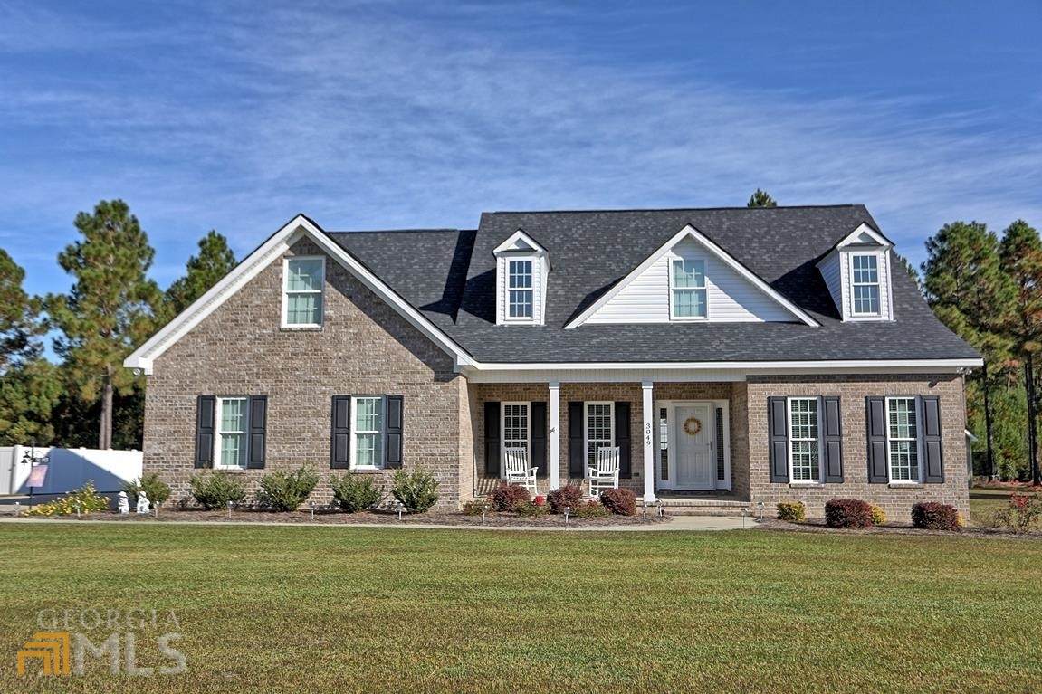 3049 Mccall Boulevard - Photo 1