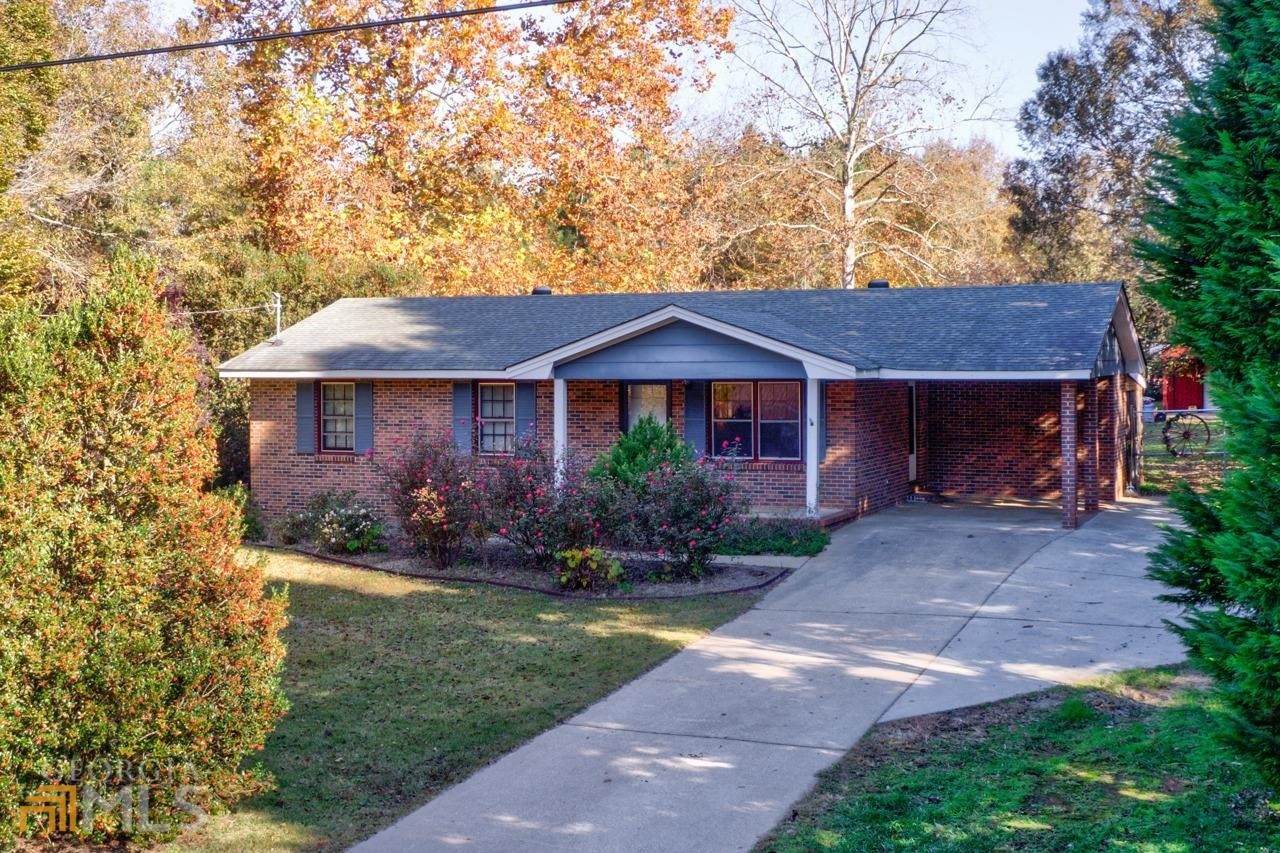 136 Cedar Creek Court - Photo 1