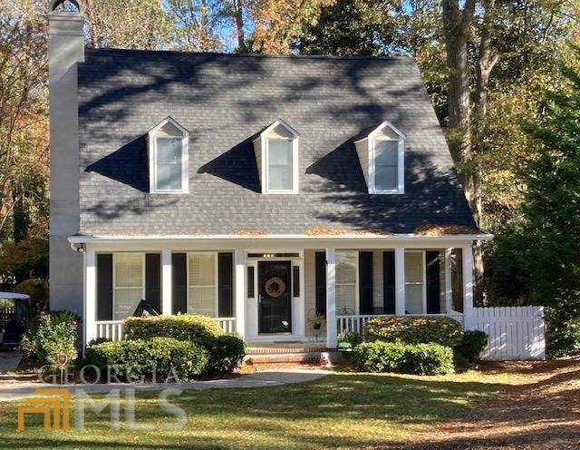 647 Brook Cir - Photo 1