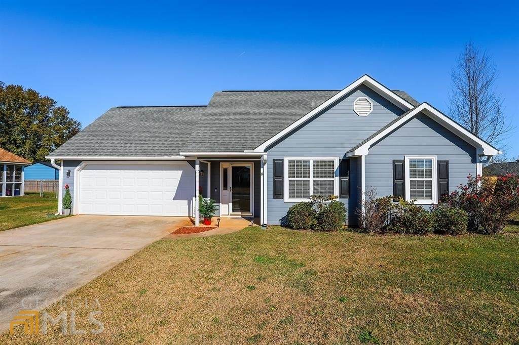 1568 Sweetwater Drive - Photo 1