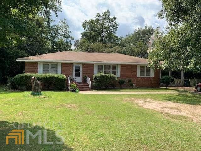 2560 Anderson Drive - Photo 1
