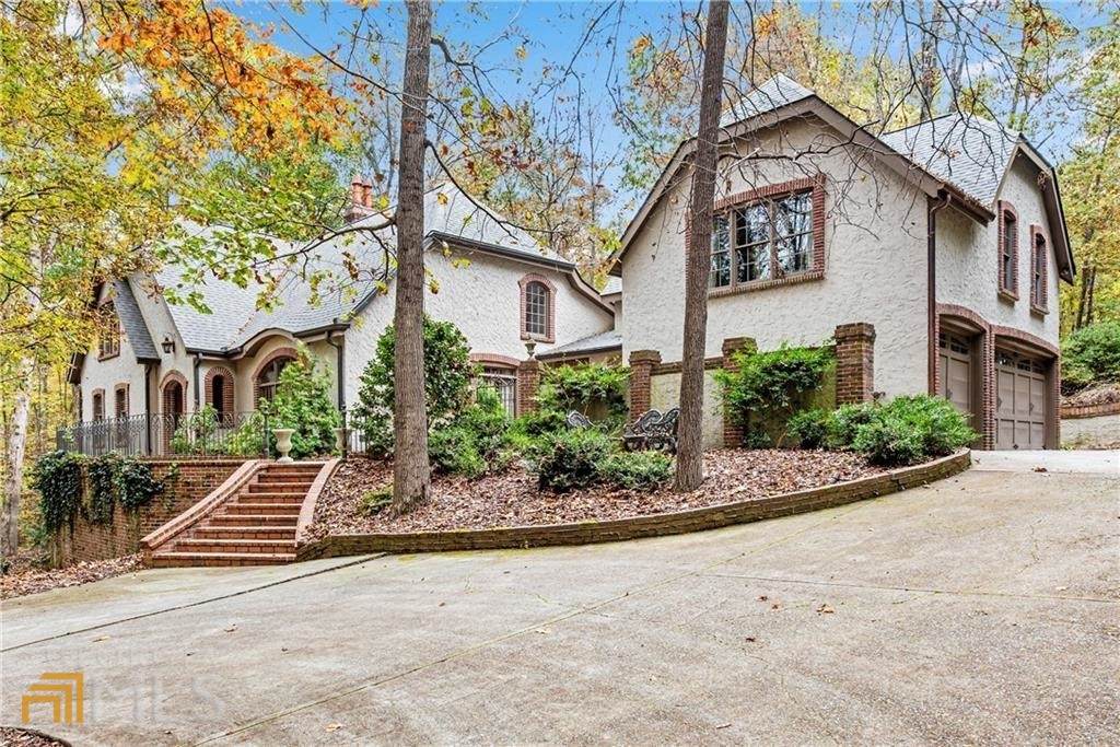 5121 Saddlebred Lane - Photo 1