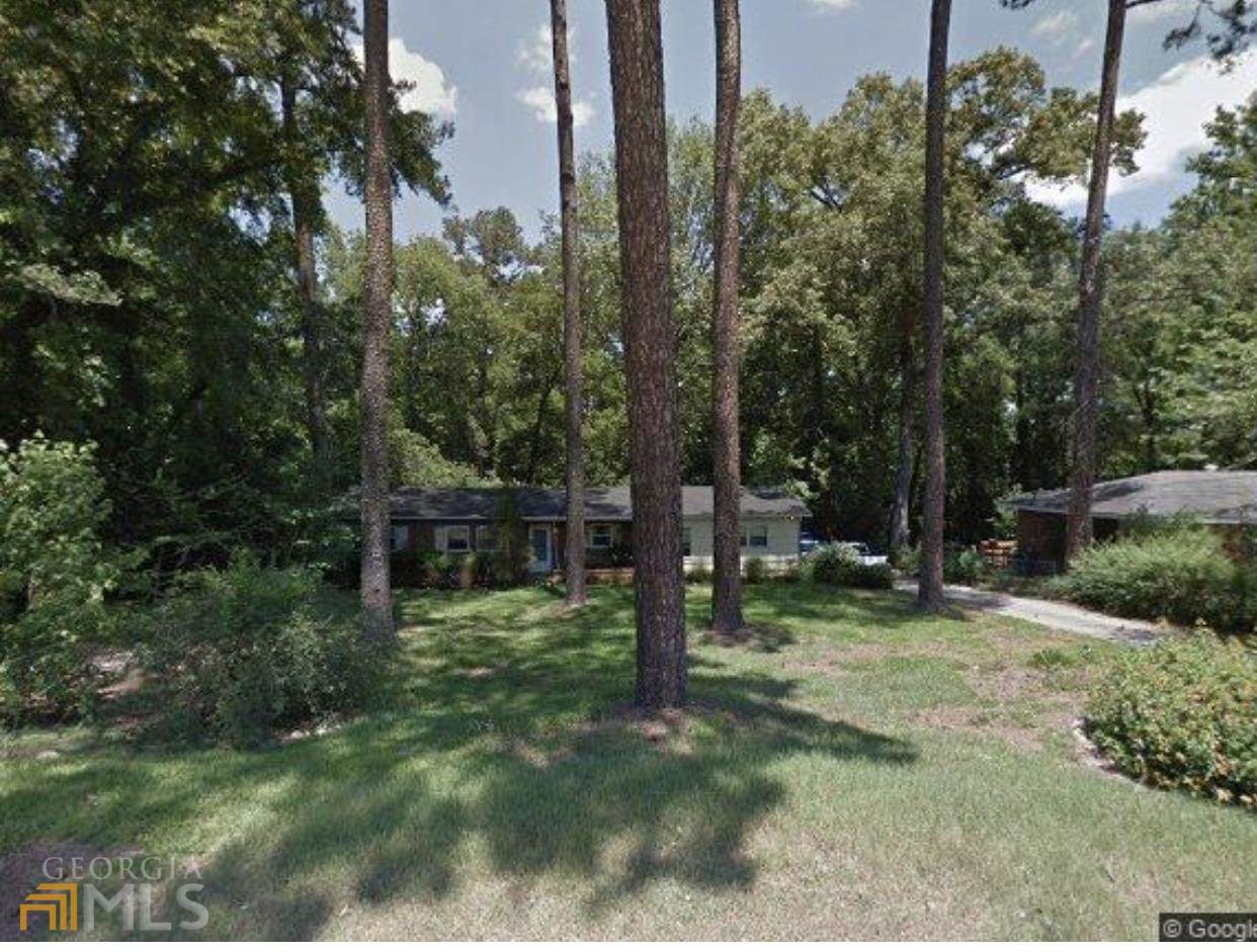 1054 Pine Knoll Drive - Photo 1